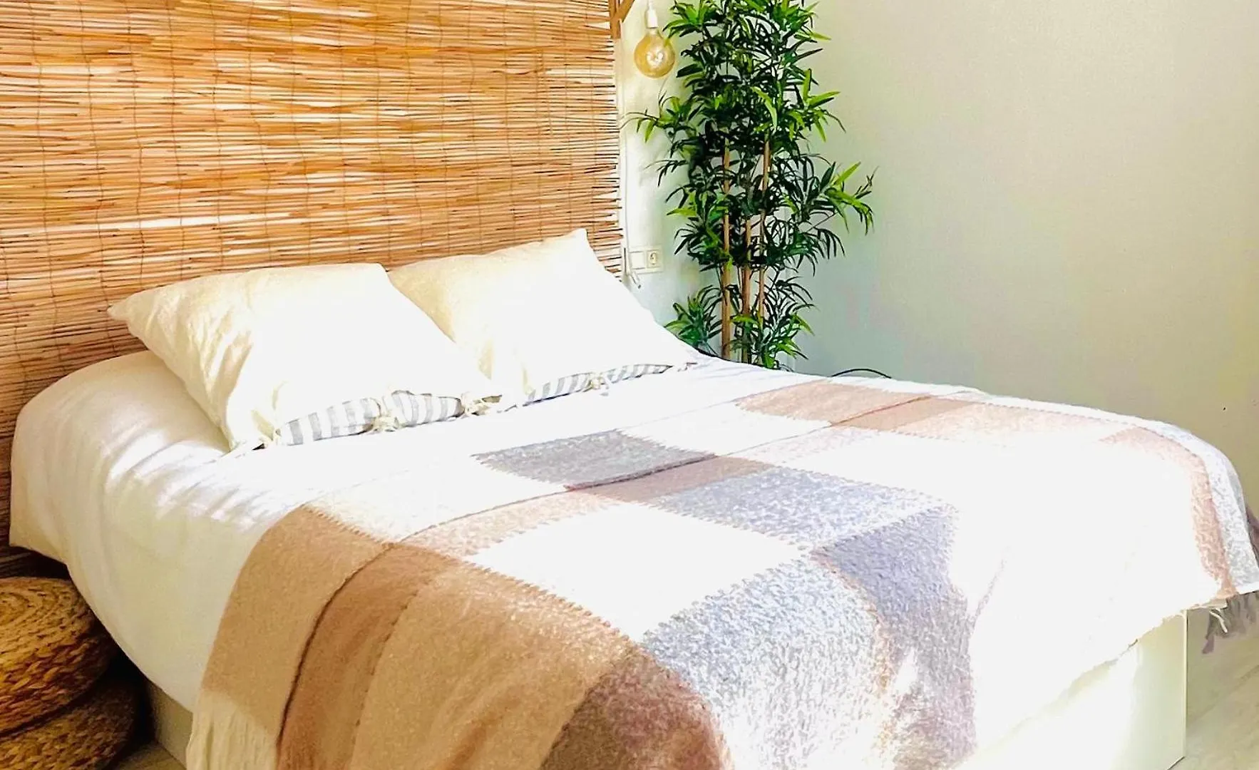 Sunny House Apartment Velez Malaga Spain